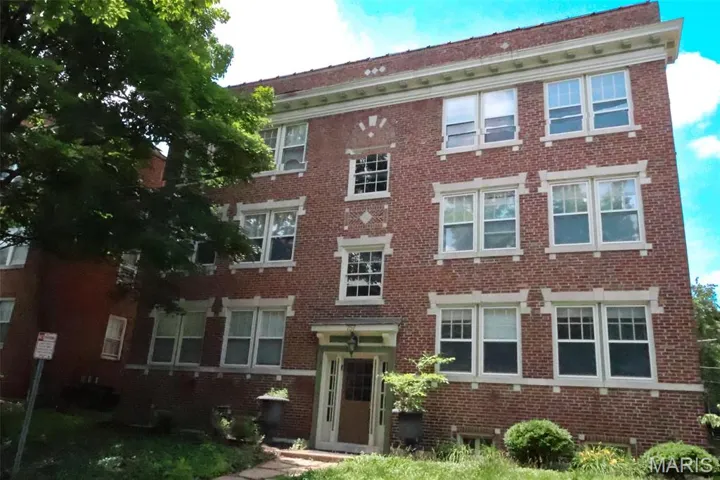 757 Syracuse