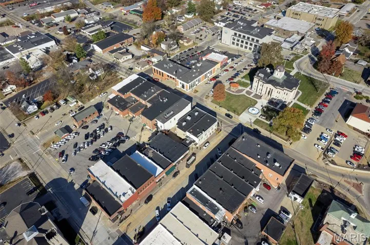 Aerial view of property and surrounding area