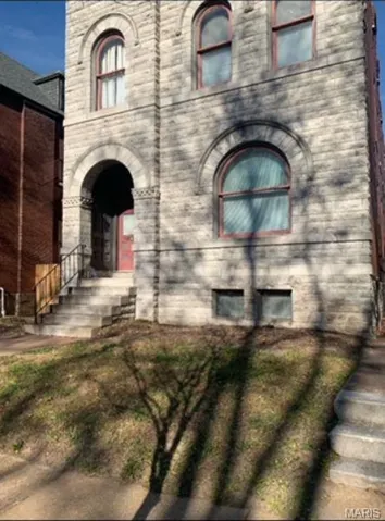 Darling all electric unit. One bedroom, one bath