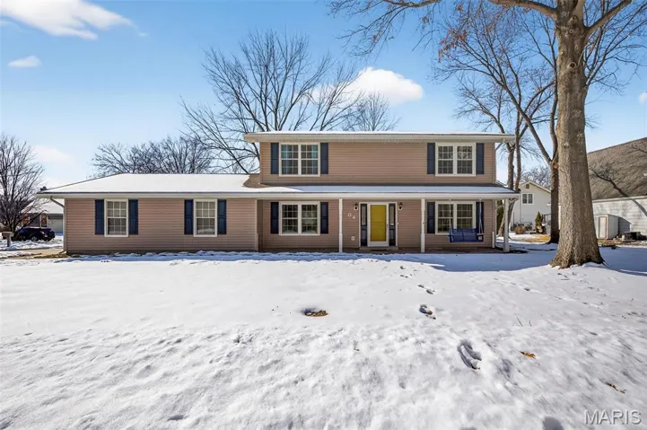 3 Bedroom 2 Story in LSL