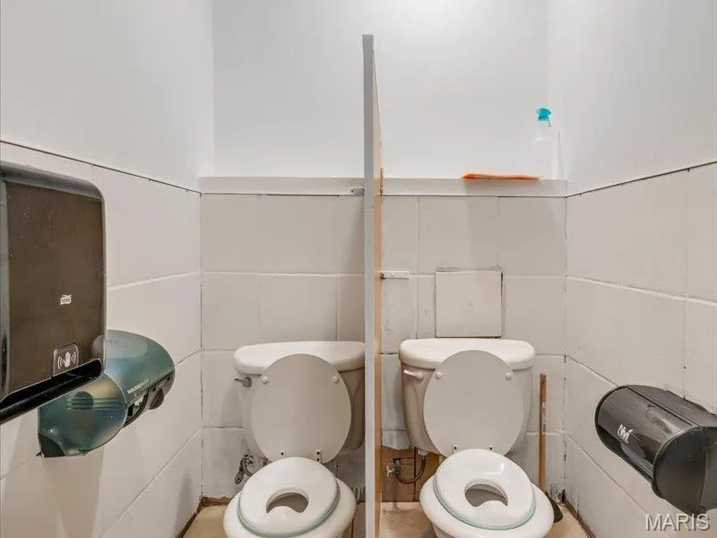 1170