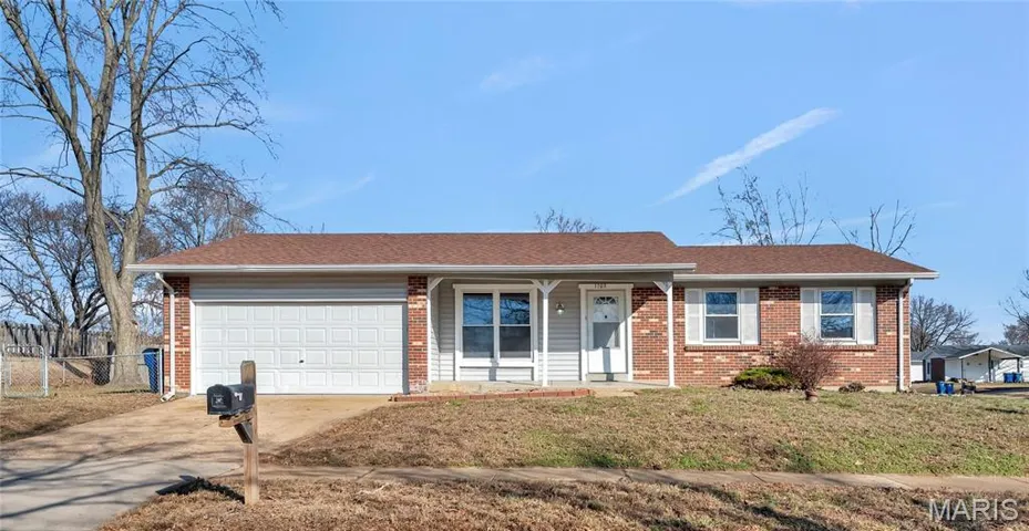 Welcome home to 1703 Boardwalk Ave!