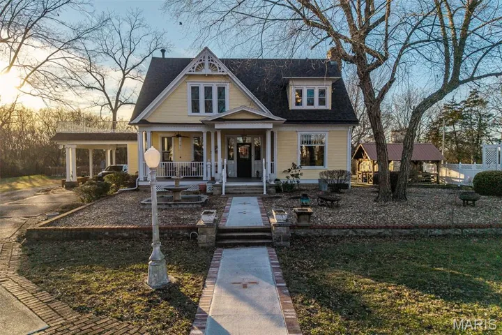 Victorian house with a porch