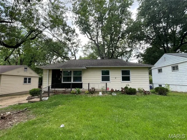 View of front of home with a front yard