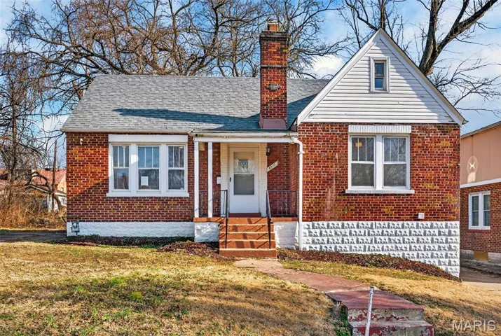 Welcome Home to 3816 Oakridge