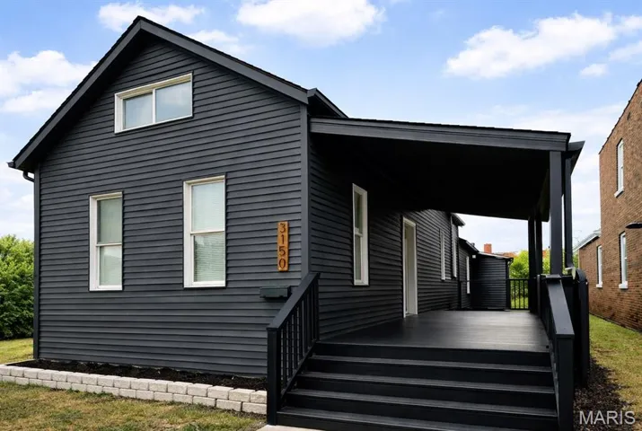 Stunning contemporary look!