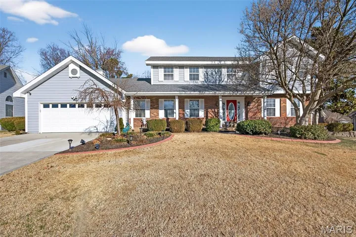 Lovely 2-story with an outstanding yard!