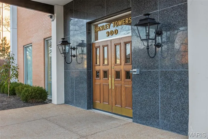 Secure entrance with 24-hour doorman
