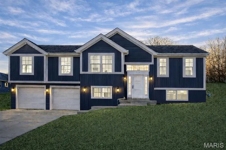 Northern Star Homes Folkstone  3 bed / 2 bath / quartz kitchen /  high ceilings  At Stone Bridge Northern Star Homes - your hometown builder in WashMO