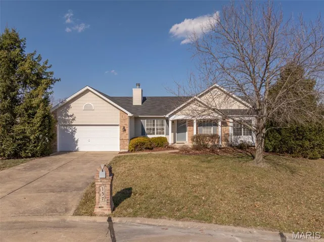 Welcome home to 157 Choctaw Dr in Bear Creek Subdivision.