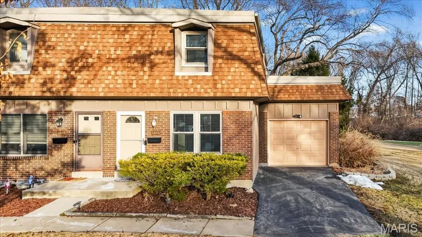 Welcome to 11846 Sologne Ct!