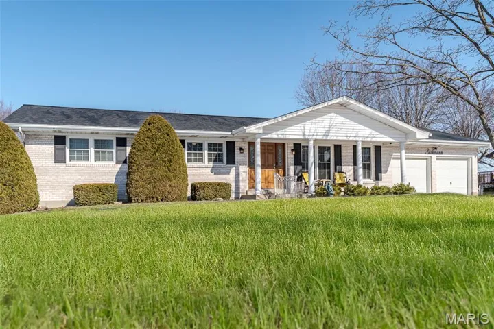 803 Fieldcrest Dr