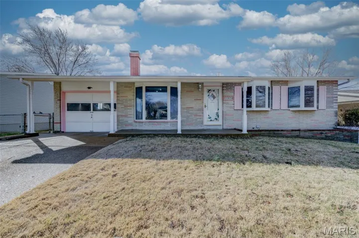 Beautiful brick front Ranch Home! Over 1,800 sq ft of living space!