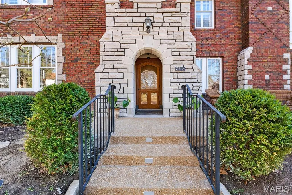 1170