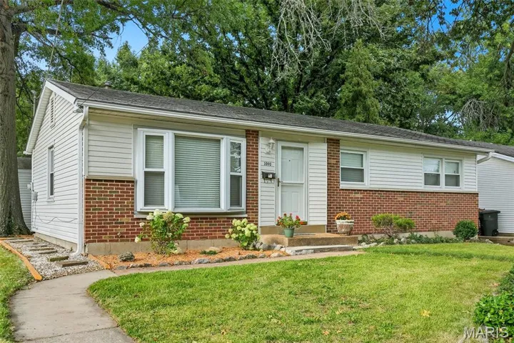1090 Saint Joseph 63031 One of Florissant's Finest