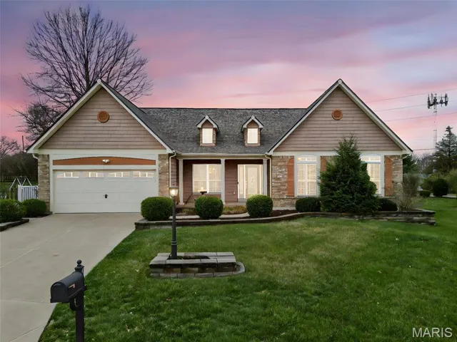 Evening view of 4 Haywood Ct.