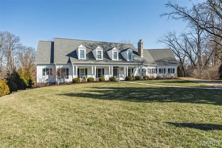 Large Private home on a private cul-de-sac. VERY QUIET