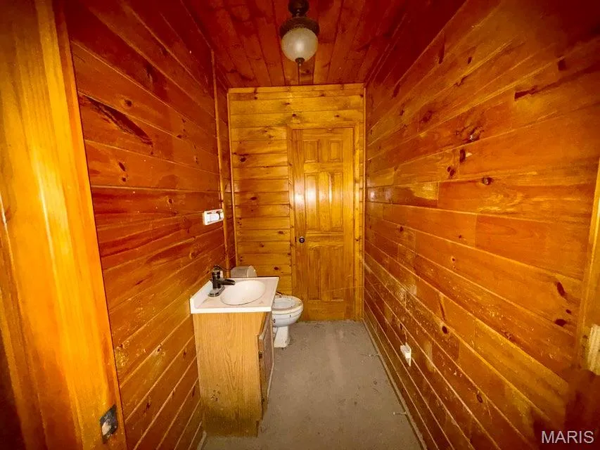 1170