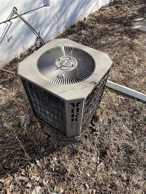 1170