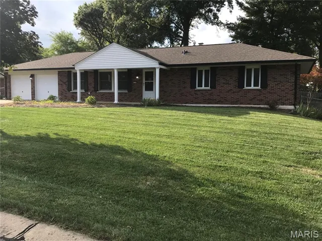 Welcome to 11107 Leisure Lane!