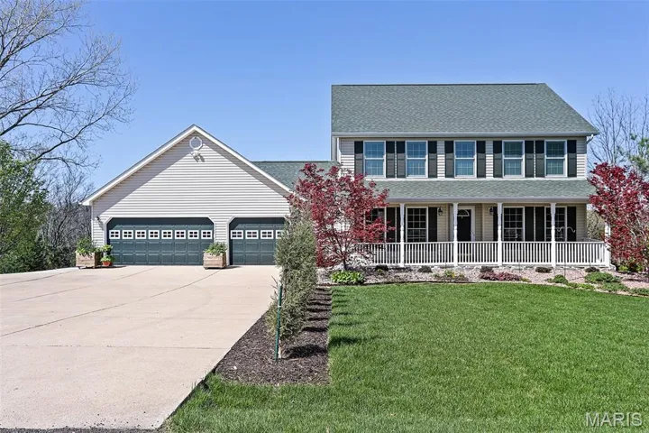 Welcome home to 4525 Boles Rd