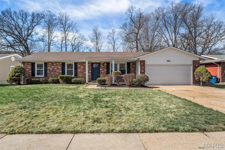 Welcome Home to 2813 Olde Chelsea!
