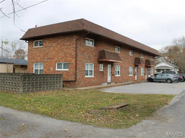 View of side of home