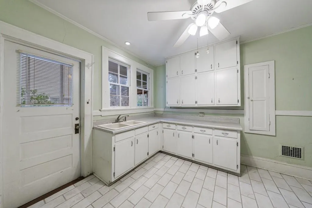 1810 Monroe Drive Ne, Atlanta, Georgia 30324, 2 Bedrooms Bedrooms, 0 ,1 BathroomBathrooms,Land,For Sale,1810 Monroe Drive Ne,7703417