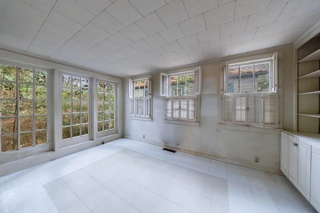 1810 Monroe Drive Ne, Atlanta, Georgia 30324, 2 Bedrooms Bedrooms, 0 ,1 BathroomBathrooms,Land,For Sale,1810 Monroe Drive Ne,7703417