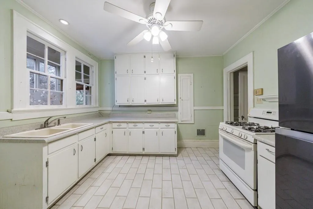 1810 Monroe Drive Ne, Atlanta, Georgia 30324, 2 Bedrooms Bedrooms, 0 ,1 BathroomBathrooms,Land,For Sale,1810 Monroe Drive Ne,7703417