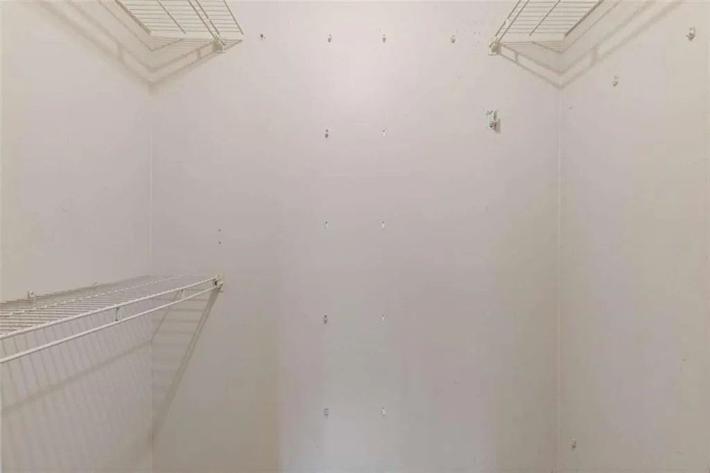 3510 Roswell Road Apt C2, Atlanta, Georgia 30305, 2 Bedrooms Bedrooms, ,2 BathroomsBathrooms,Residential,For Sale,3510 Roswell Road Apt C2,7655640