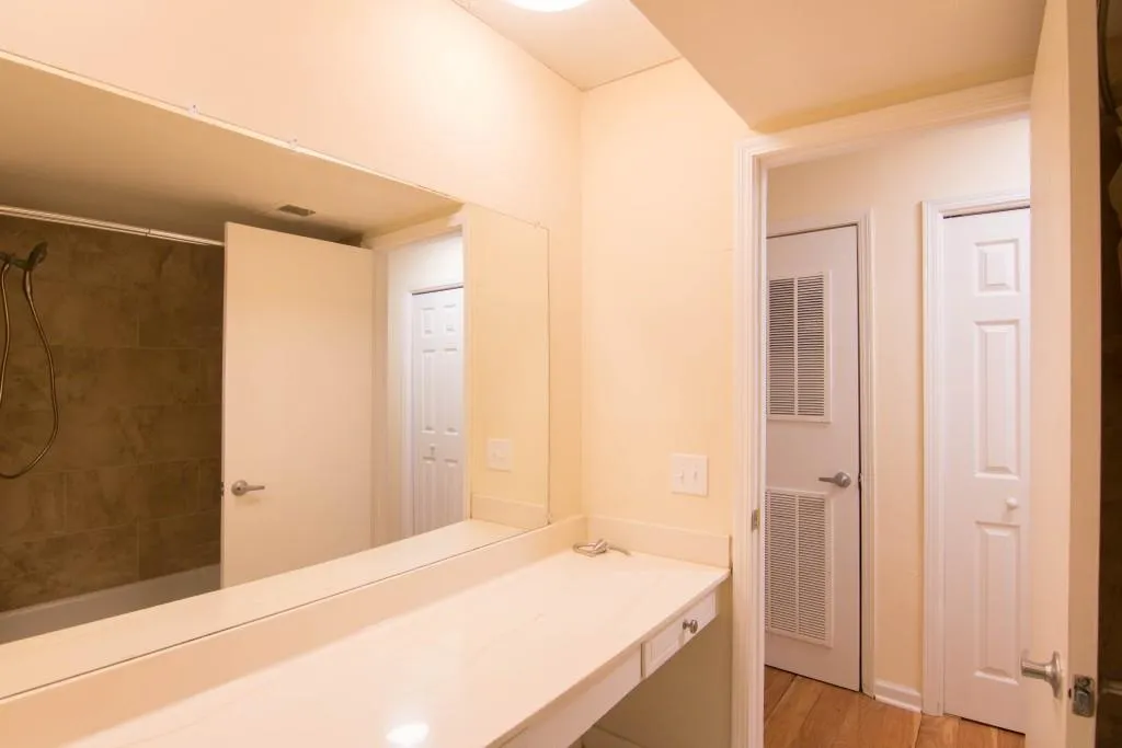 6851 Roswell Road Unit F-25, Sandy Springs, Georgia 30328, 2 Bedrooms Bedrooms, ,2 BathroomsBathrooms,Residential,Sold,6851 Roswell Road Unit F-25,5991462