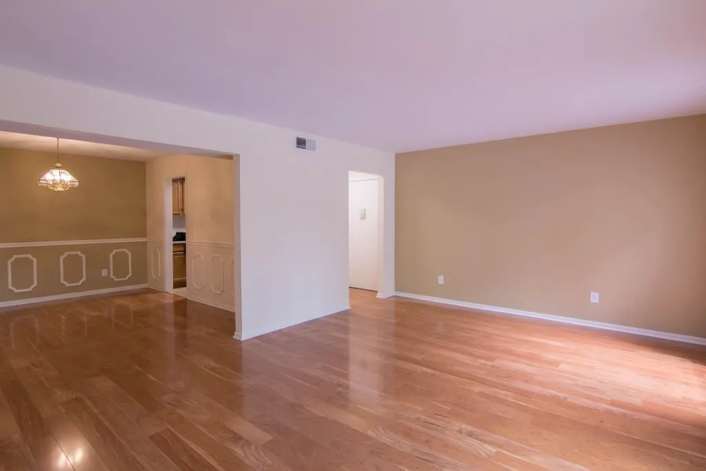 6851 Roswell Road Unit F-25, Sandy Springs, Georgia 30328, 2 Bedrooms Bedrooms, ,2 BathroomsBathrooms,Residential,Sold,6851 Roswell Road Unit F-25,5991462