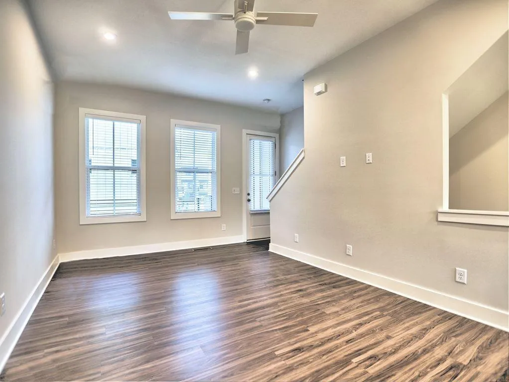 176 Chestnut Circle Unit 54, Atlanta, Georgia 30342, 2 Bedrooms Bedrooms, ,2 BathroomsBathrooms,Residential,For Sale,176 Chestnut Circle Unit 54,7652564