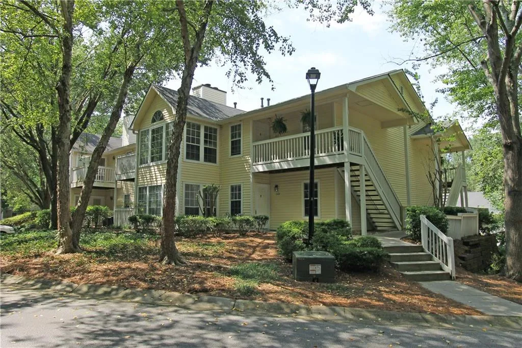 1608 Gettysburg Place Unit 1608, Sandy Springs, Georgia 30350, 2 Bedrooms Bedrooms, ,2 BathroomsBathrooms,Residential,Sold,1608 Gettysburg Place Unit 1608,5871706
