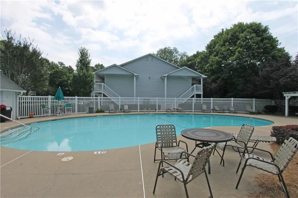 1608 Gettysburg Place Unit 1608, Sandy Springs, Georgia 30350, 2 Bedrooms Bedrooms, ,2 BathroomsBathrooms,Residential,Sold,1608 Gettysburg Place Unit 1608,5871706