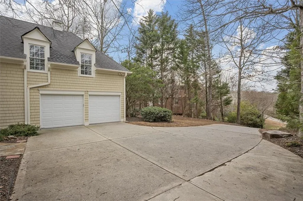 130 Belvedere Court, Sandy Springs, Georgia 30350, 5 Bedrooms Bedrooms, ,4 BathroomsBathrooms,Residential,For Sale,130 Belvedere Court,7727280