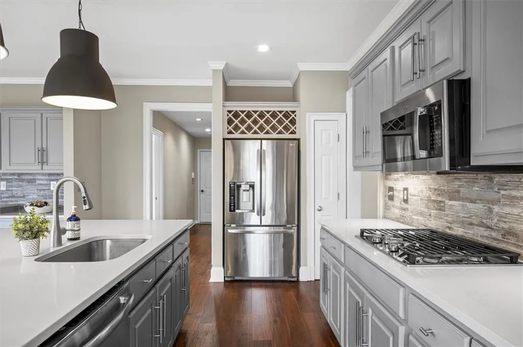 130 Belvedere Court, Sandy Springs, Georgia 30350, 5 Bedrooms Bedrooms, ,4 BathroomsBathrooms,Residential,For Sale,130 Belvedere Court,7727280