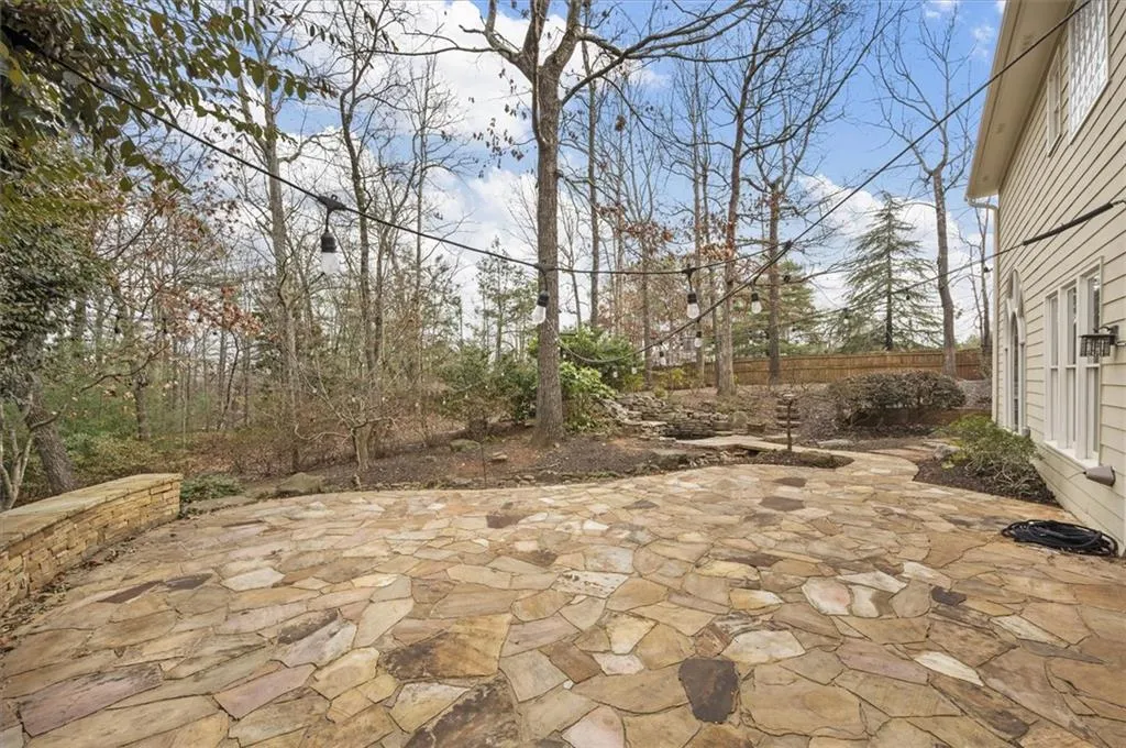 130 Belvedere Court, Sandy Springs, Georgia 30350, 5 Bedrooms Bedrooms, ,4 BathroomsBathrooms,Residential,For Sale,130 Belvedere Court,7727280