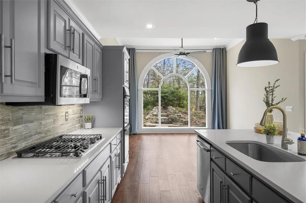 130 Belvedere Court, Sandy Springs, Georgia 30350, 5 Bedrooms Bedrooms, ,4 BathroomsBathrooms,Residential,For Sale,130 Belvedere Court,7727280