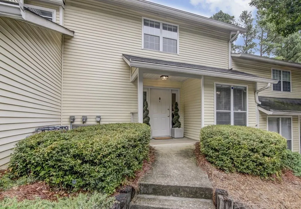 6810 Glenridge Drive Unit F, Atlanta, Georgia 30328, 2 Bedrooms Bedrooms, ,2 BathroomsBathrooms,Residential,Sold,6810 Glenridge Drive Unit F,6027464