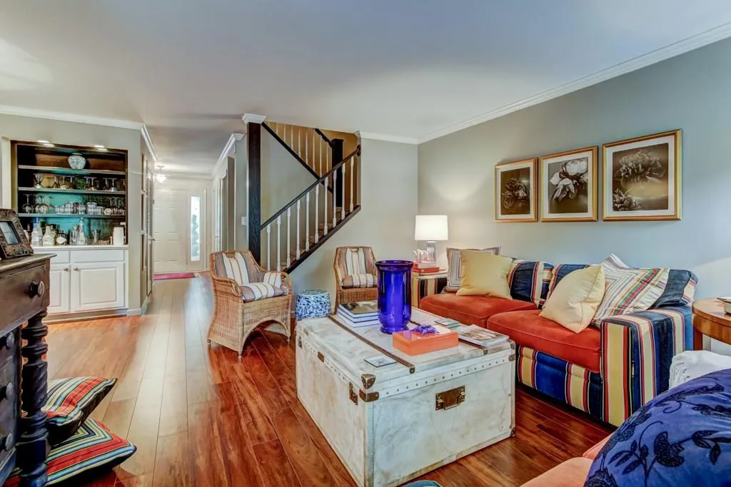 6810 Glenridge Drive Unit F, Atlanta, Georgia 30328, 2 Bedrooms Bedrooms, ,2 BathroomsBathrooms,Residential,Sold,6810 Glenridge Drive Unit F,6027464