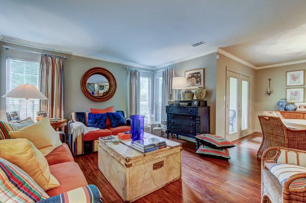 6810 Glenridge Drive Unit F, Atlanta, Georgia 30328, 2 Bedrooms Bedrooms, ,2 BathroomsBathrooms,Residential,Sold,6810 Glenridge Drive Unit F,6027464