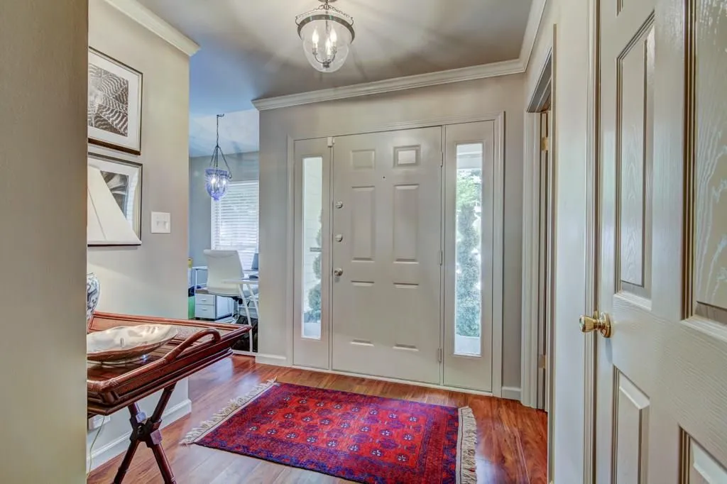 6810 Glenridge Drive Unit F, Atlanta, Georgia 30328, 2 Bedrooms Bedrooms, ,2 BathroomsBathrooms,Residential,Sold,6810 Glenridge Drive Unit F,6027464