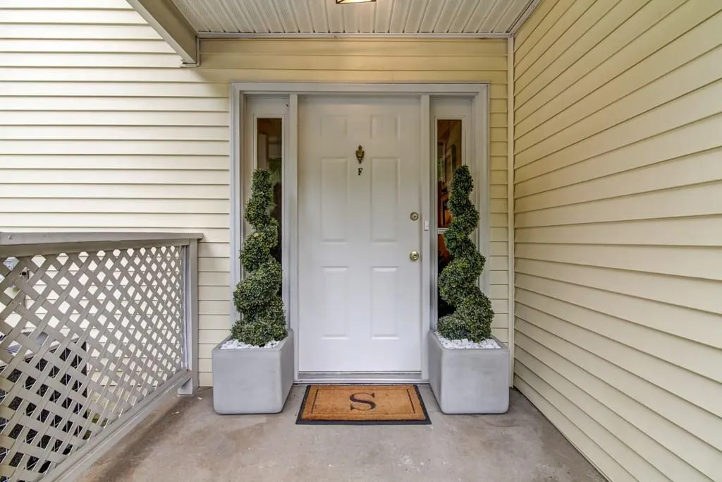 6810 Glenridge Drive Unit F, Atlanta, Georgia 30328, 2 Bedrooms Bedrooms, ,2 BathroomsBathrooms,Residential,Sold,6810 Glenridge Drive Unit F,6027464