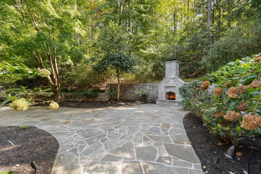 4645 Harris Trail, Atlanta, Georgia 30327, 6 Bedrooms Bedrooms, ,6 BathroomsBathrooms,Residential,Sold,4645 Harris Trail,7475512
