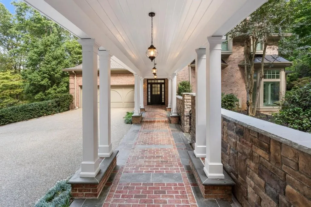 4645 Harris Trail, Atlanta, Georgia 30327, 6 Bedrooms Bedrooms, ,6 BathroomsBathrooms,Residential,Sold,4645 Harris Trail,7475512