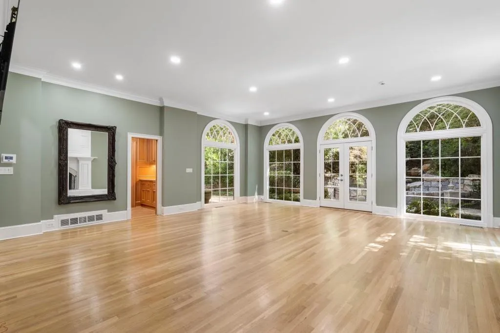 4645 Harris Trail, Atlanta, Georgia 30327, 6 Bedrooms Bedrooms, ,6 BathroomsBathrooms,Residential,Sold,4645 Harris Trail,7475512