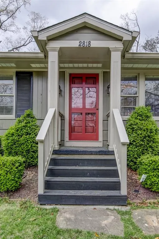 2818 Parkridge Drive Ne, Brookhaven, Georgia 30319, 4 Bedrooms Bedrooms, ,3 BathroomsBathrooms,Residential,Sold,2818 Parkridge Drive Ne,5991417