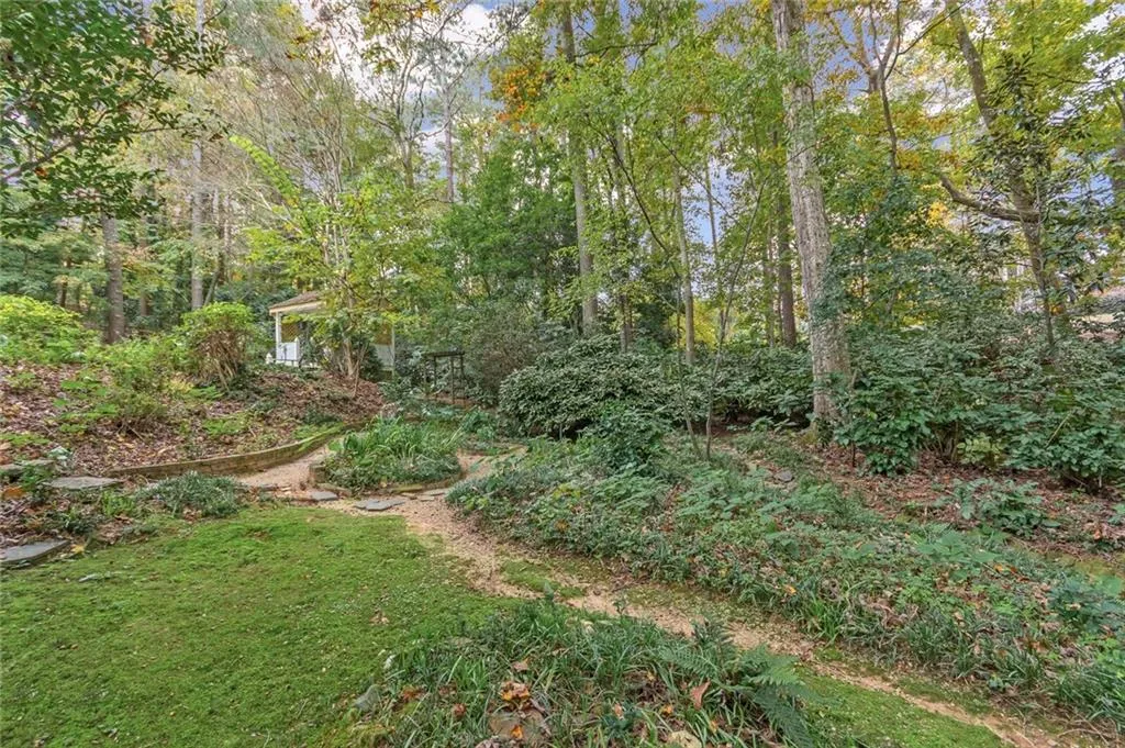 960 The 16th Fairway, Sandy Springs, Georgia 30350, 3 Bedrooms Bedrooms, ,3 BathroomsBathrooms,Residential,Sold,960 The 16th Fairway,6965387